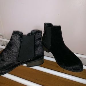 black booties